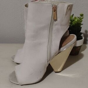 BAMBOO White Peep-Toe Heeled Boots with Gold Accents